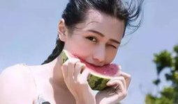 网红吃瓜头像搞笑女,揭秘网络红人的趣味生活